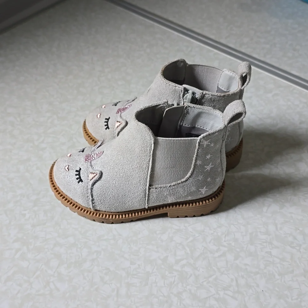 Toddler Grey Unicorn ankle boots Size 7‎